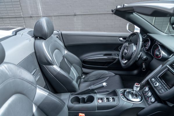 2014 Audi R8 V10 Spyder Quattro S Tronic