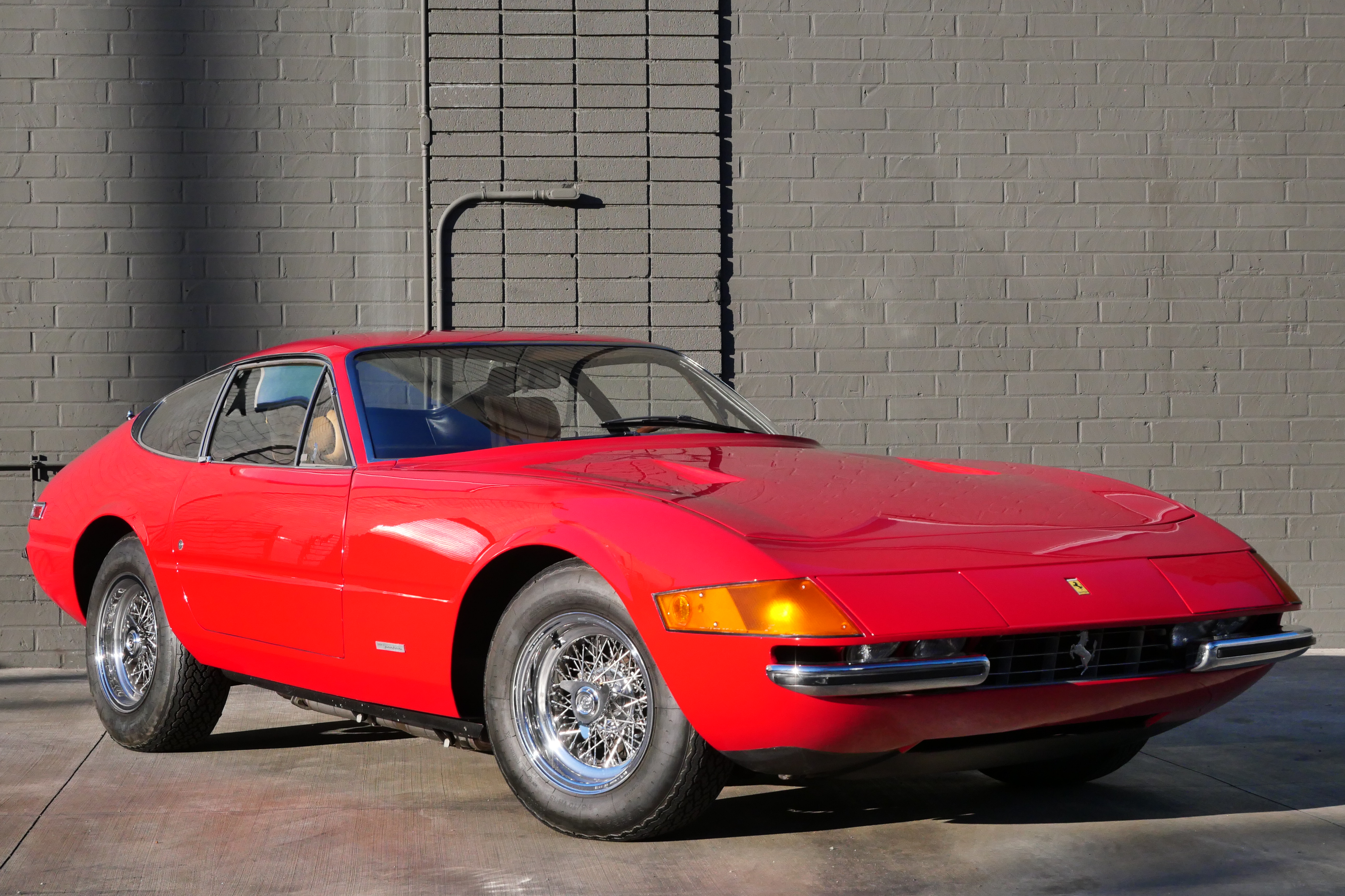 Daytona Ferrari For Sale - 1971 365 GTB/4 Berlinetta | Sandbox Motors