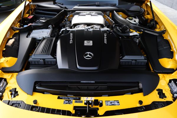 2016 Mercedes-AMG GT S