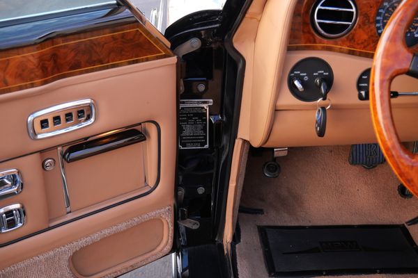 1995 Rolls-Royce Corniche IV